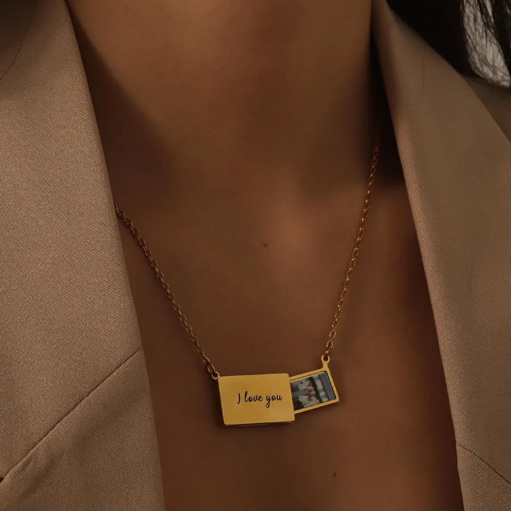 Name Necklace Custom - สร้อยคอจี้รูปภาพแบบกำหนดเอง สร้อยคอรูปภาพครอบครัวหรือสัตว์เลี้ยงแบบส่วนตัว ทำจากสแตนเลส ของขวัญที่ระลึก
